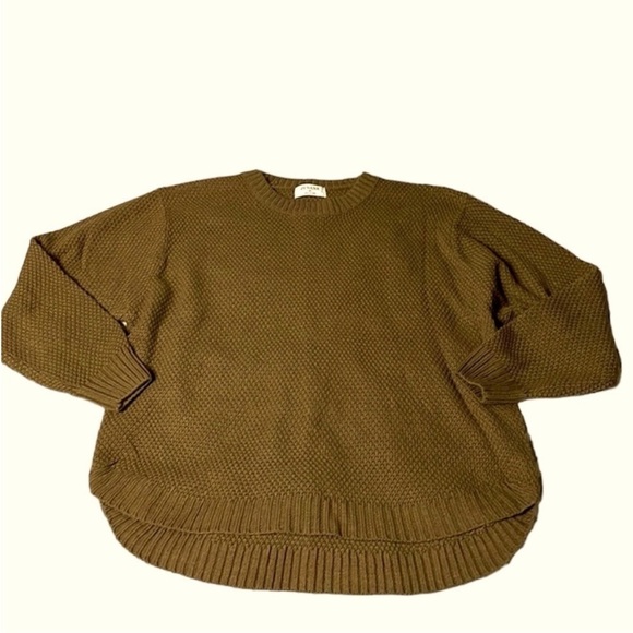 Zenana Outfitters Sweaters - Zenana size XL brown crewneck sweater
